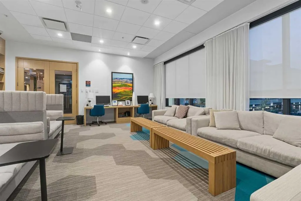 122 Mahogany Centre SE, #304