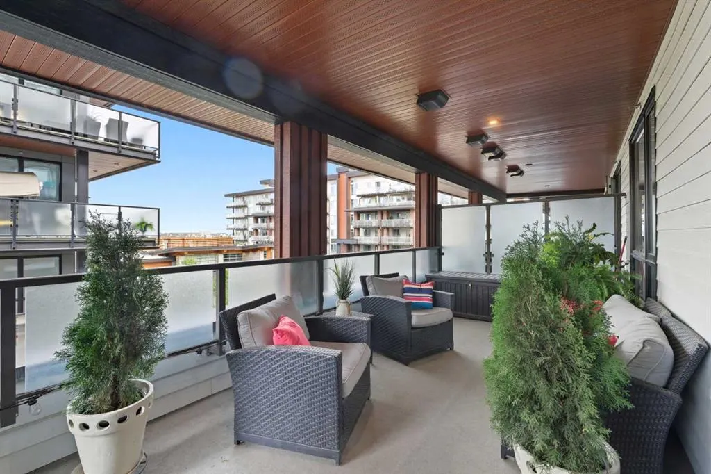 122 Mahogany Centre SE, #304