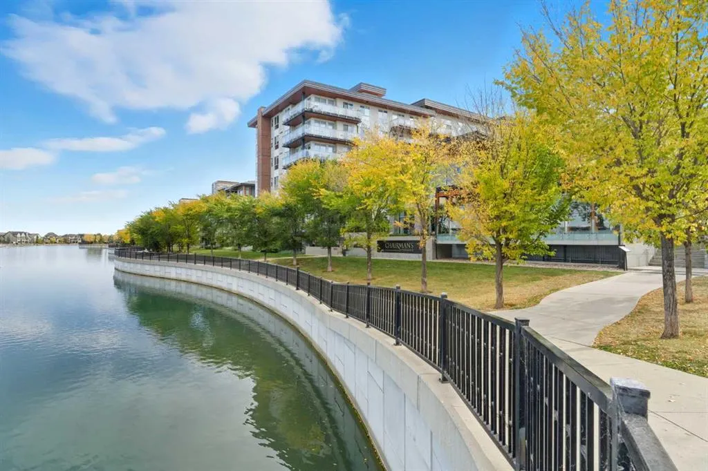 122 Mahogany Centre SE, #304