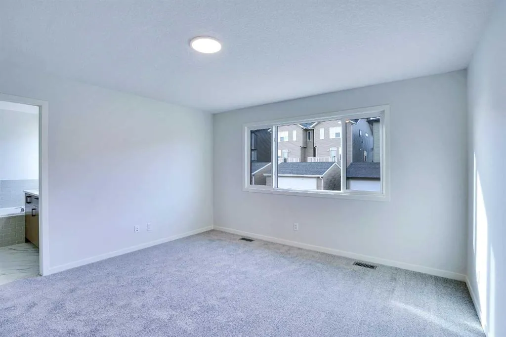 312 Edith Place NW