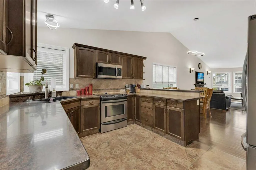 63 Vincent Close