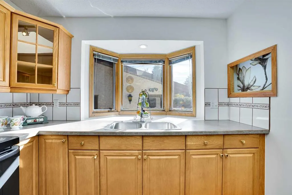2719 Cedar Ridge Drive SW