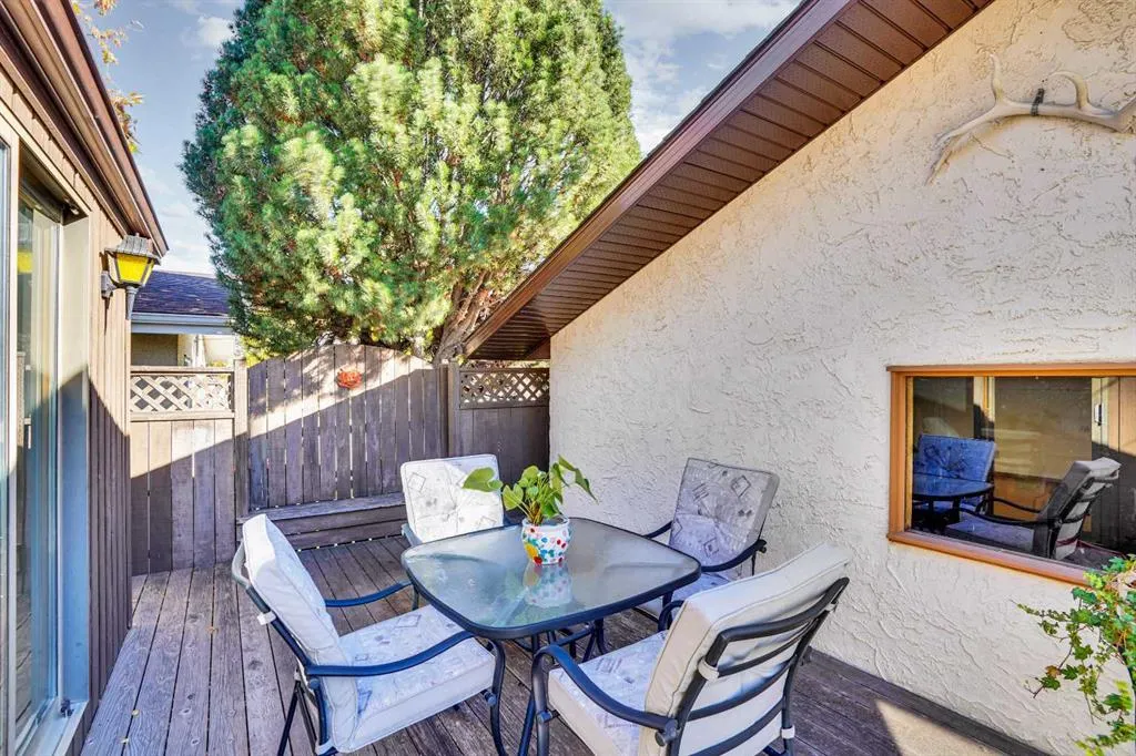 2719 Cedar Ridge Drive SW
