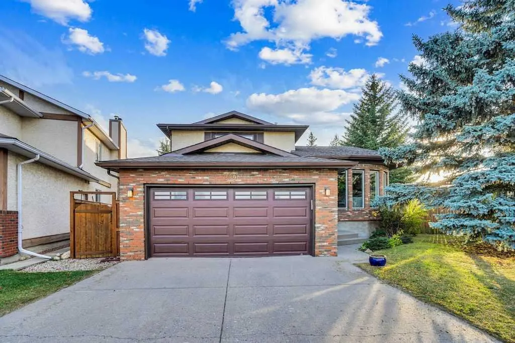 229 Wood Valley Place SW