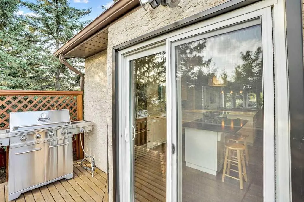 229 Wood Valley Place SW