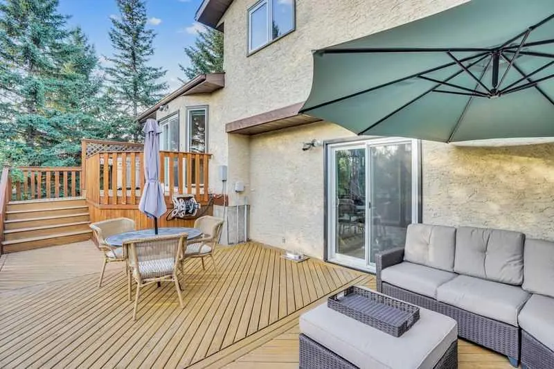 229 Wood Valley Place SW