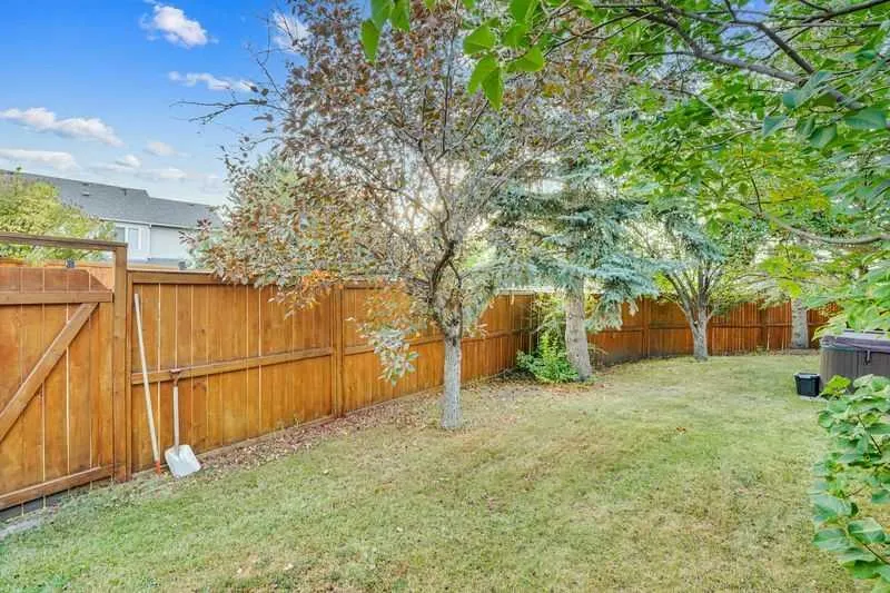 229 Wood Valley Place SW