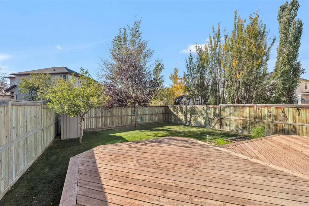 138 Panamount Gardens NW