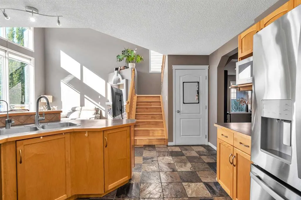 138 Panamount Gardens NW