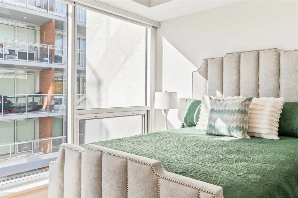 1234 5 Avenue NW, #1404