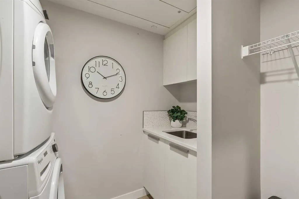 1234 5 Avenue NW, #1404