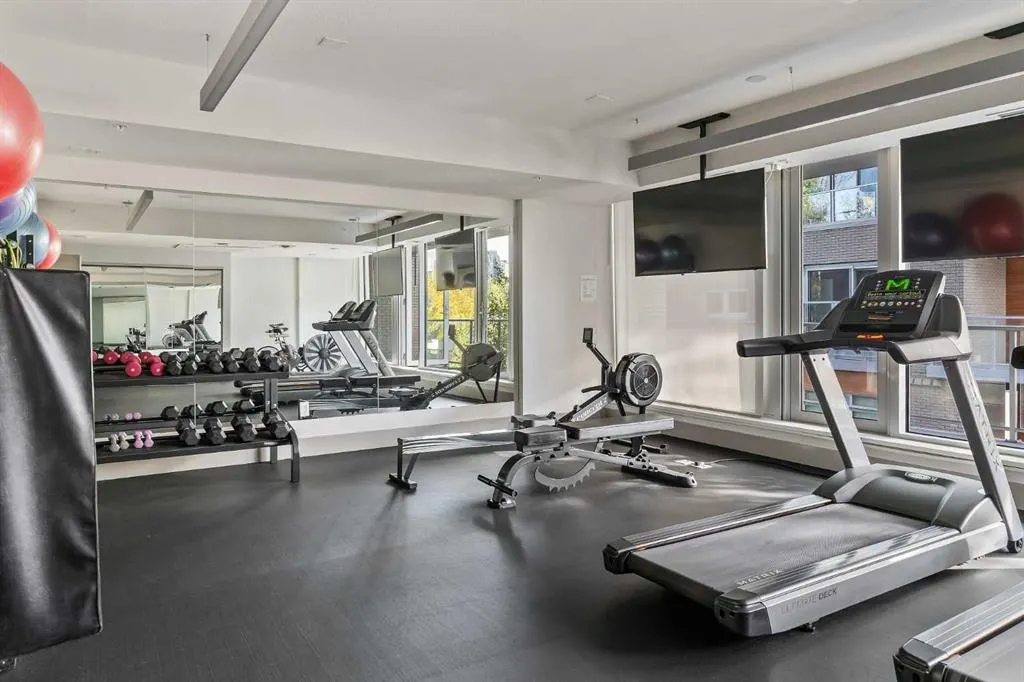1234 5 Avenue NW, #1404