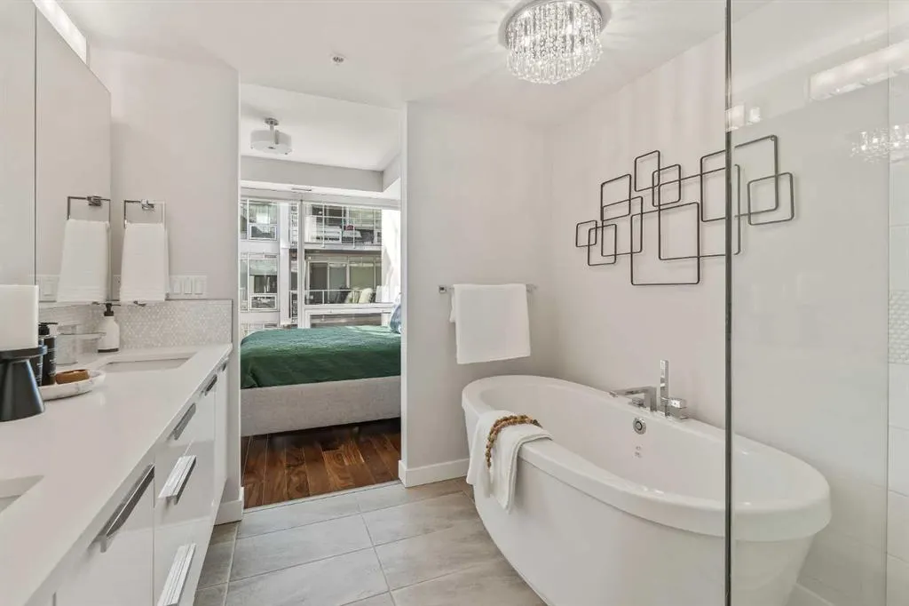 1234 5 Avenue NW, #1404