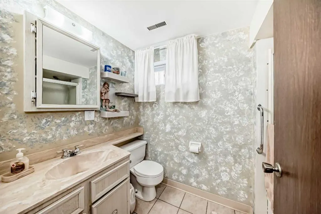 126 Springwood Drive SW