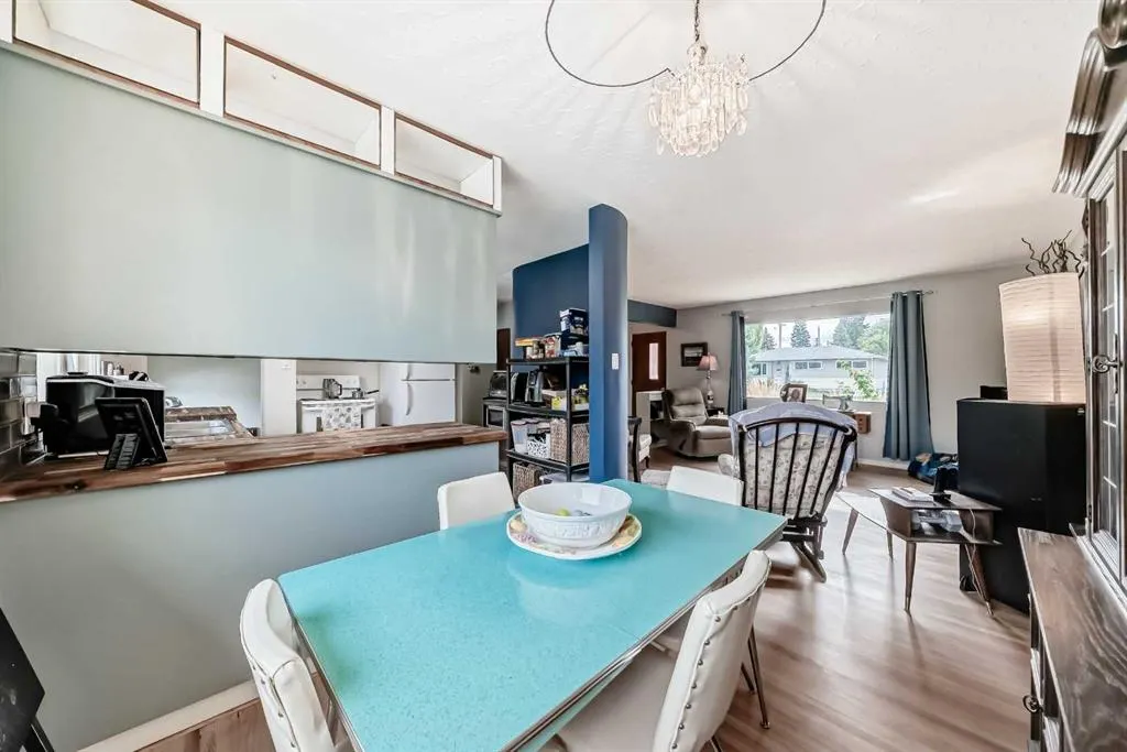 126 Springwood Drive SW