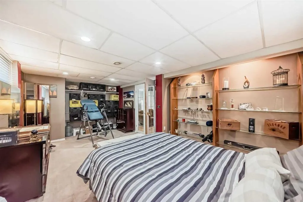 126 Springwood Drive SW