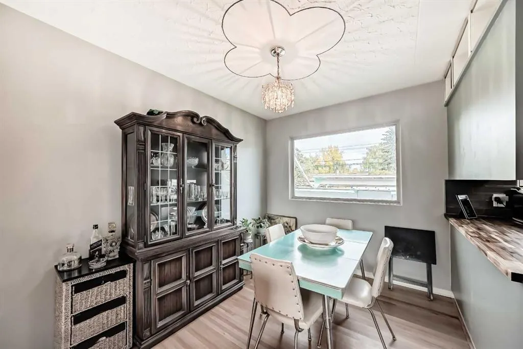 126 Springwood Drive SW