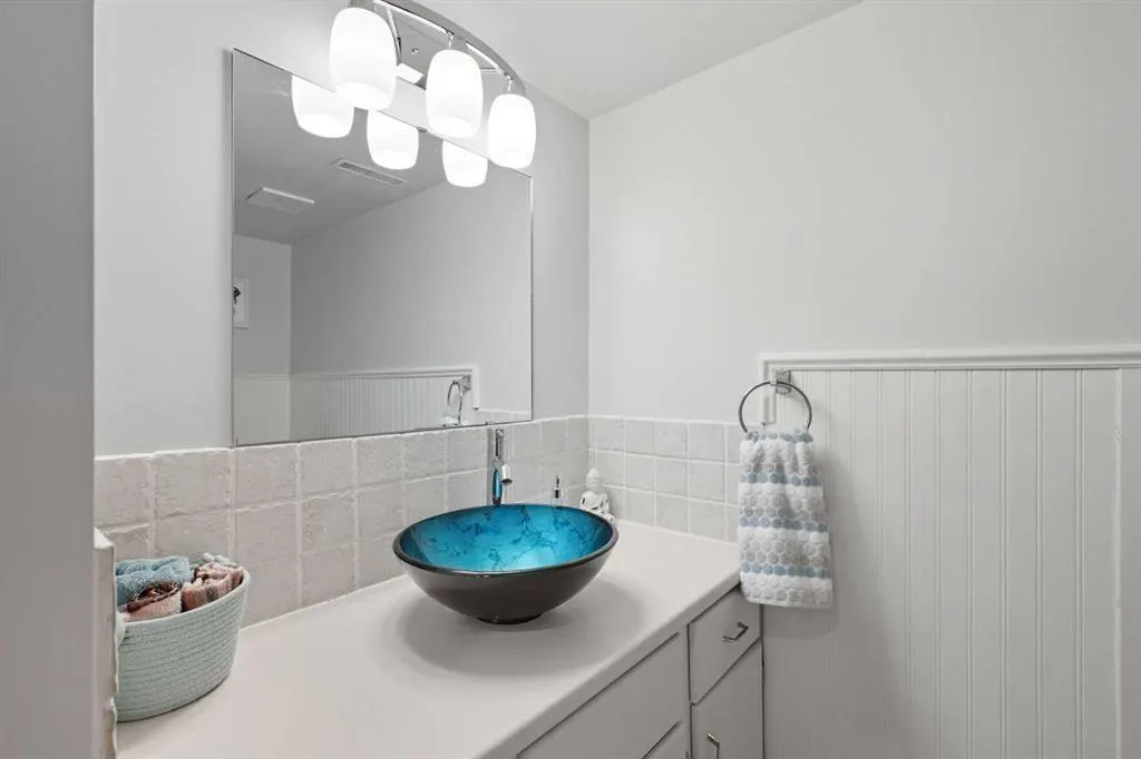 2412 30 Street SW, #2