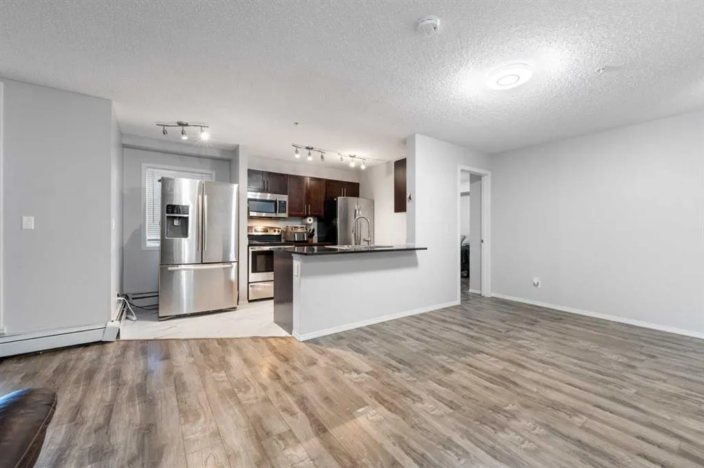 15 Saddlestone Way NE, #102