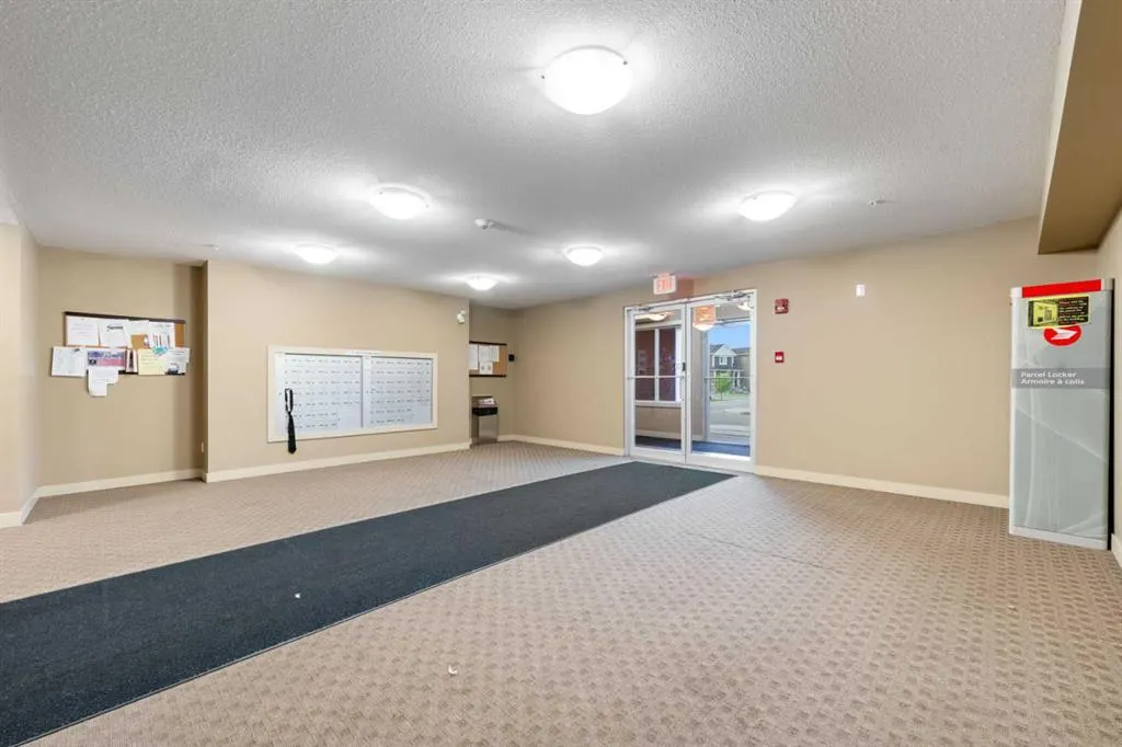 15 Saddlestone Way NE, #102
