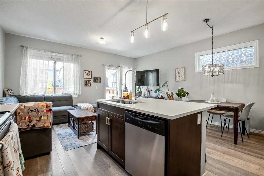 178 Legacy Mews SE