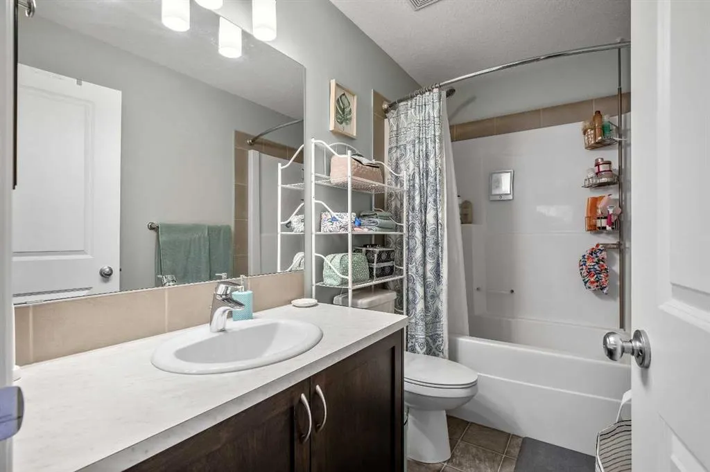 178 Legacy Mews SE