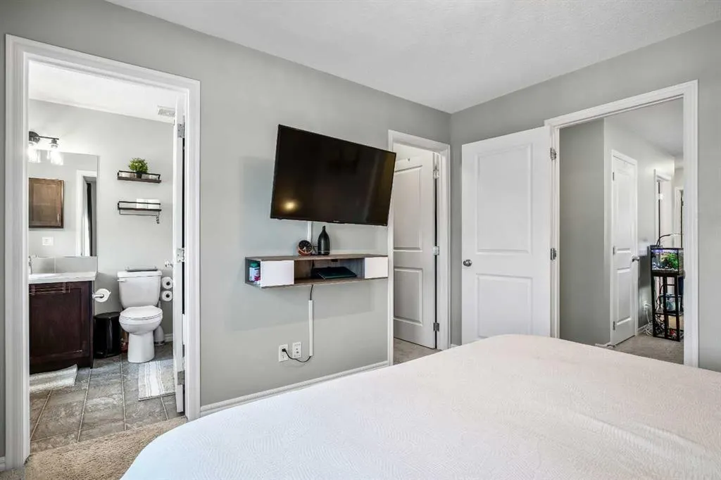 178 Legacy Mews SE