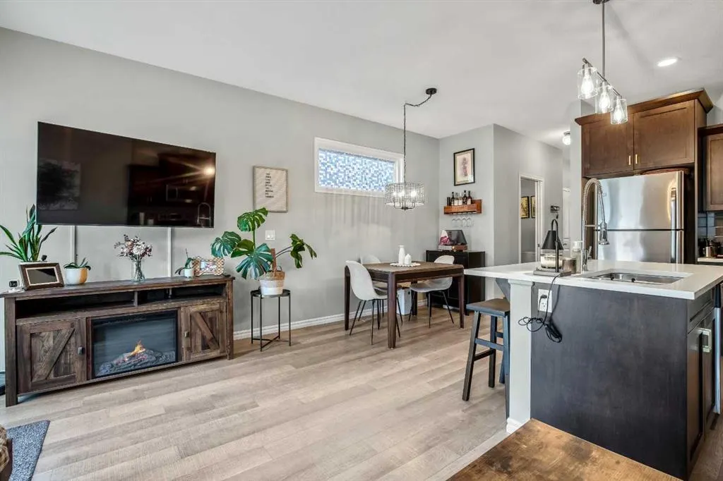 178 Legacy Mews SE