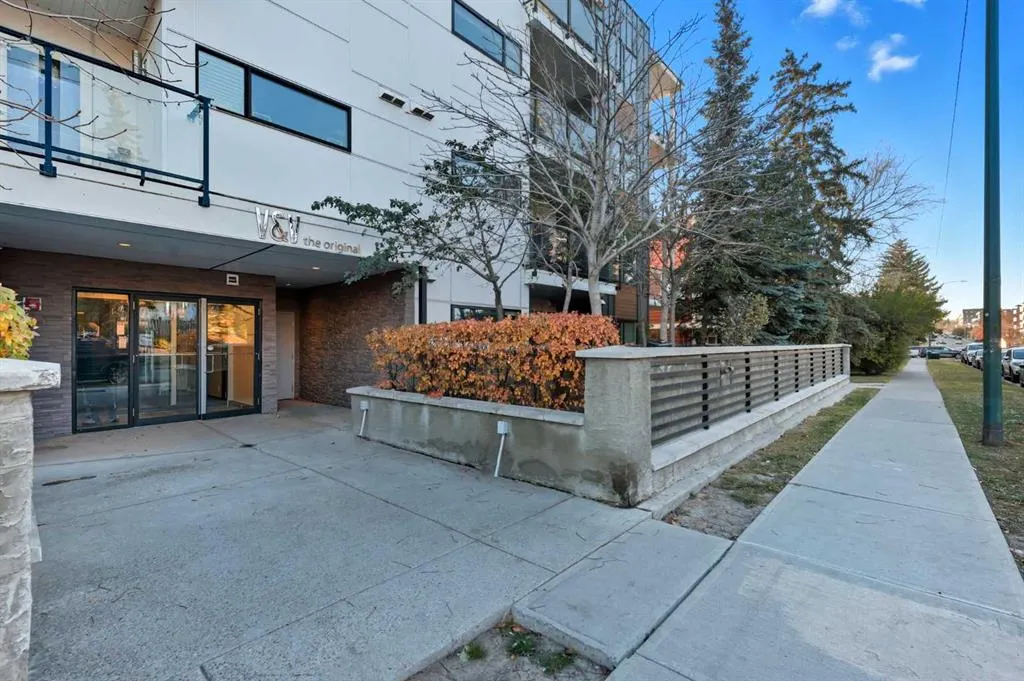 1521 26 Avenue SW, #209