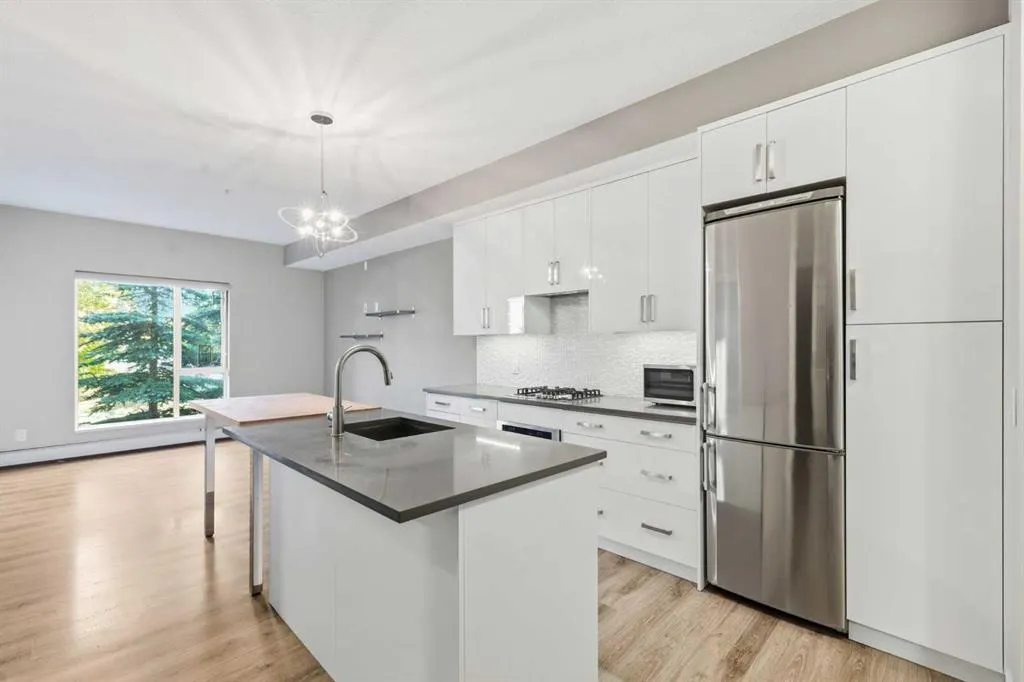 1521 26 Avenue SW, #209