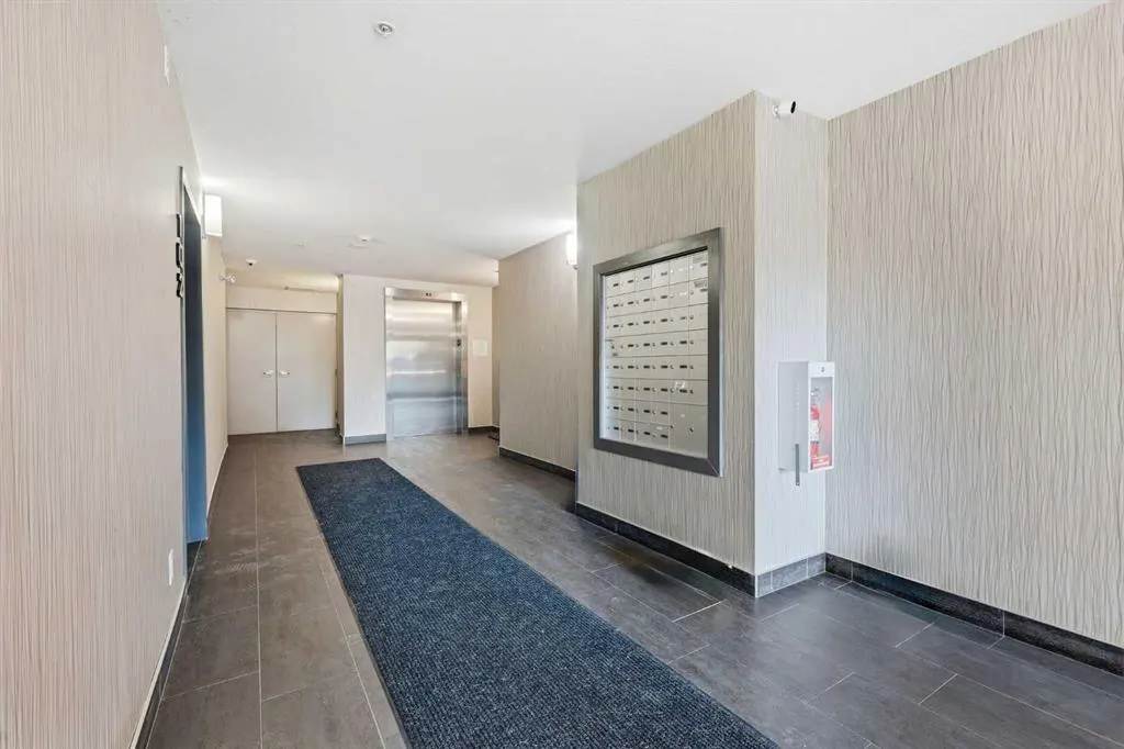 1521 26 Avenue SW, #209