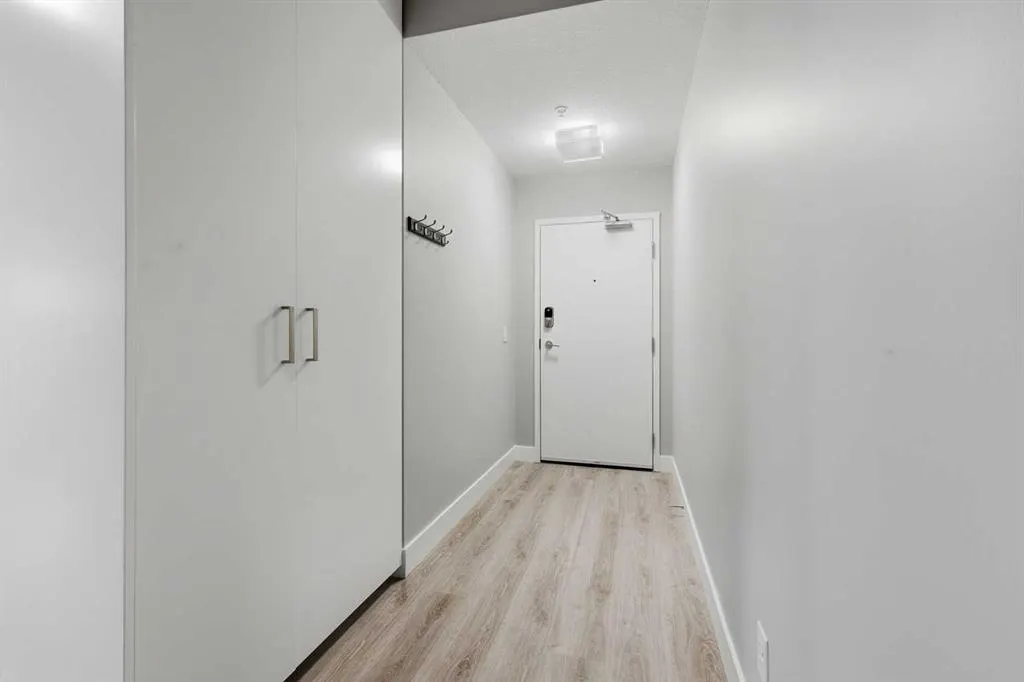 1521 26 Avenue SW, #209