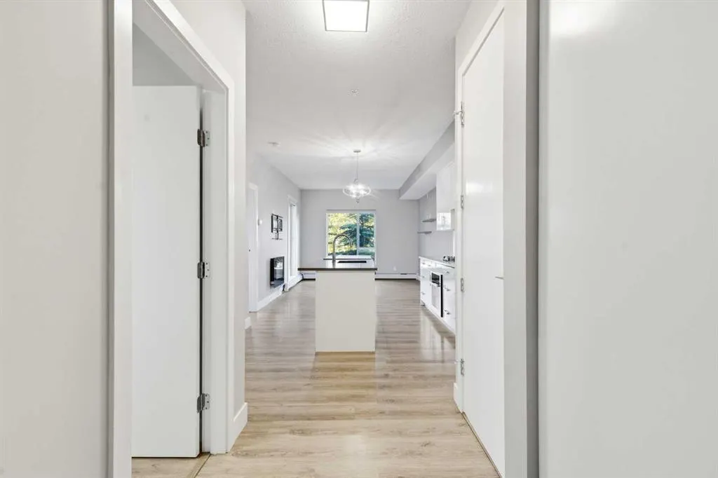 1521 26 Avenue SW, #209