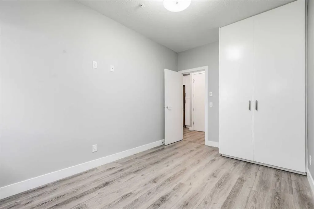 1521 26 Avenue SW, #209