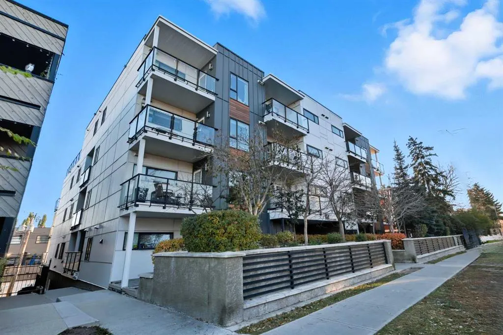 1521 26 Avenue SW, #209