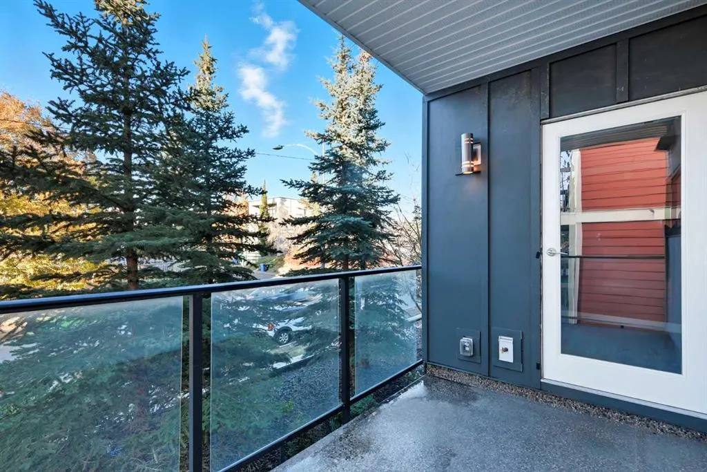 1521 26 Avenue SW, #209