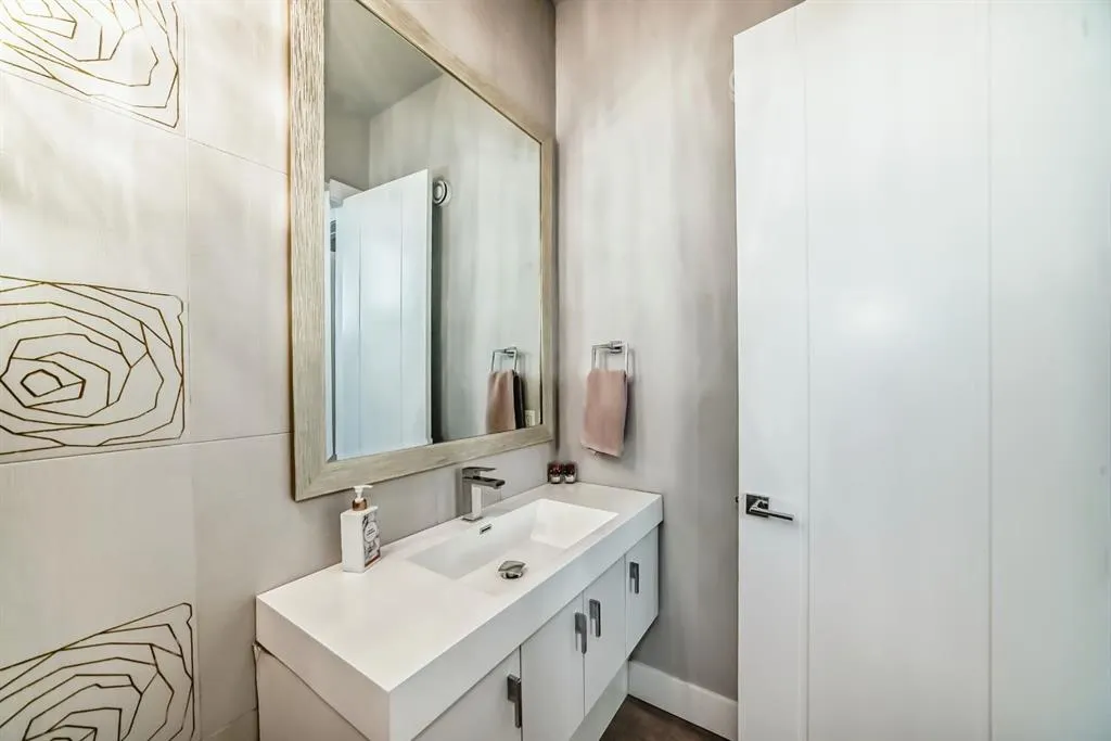 3149 winspear Crescent SW