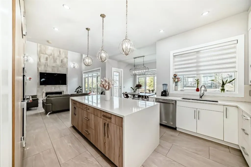 3149 winspear Crescent SW