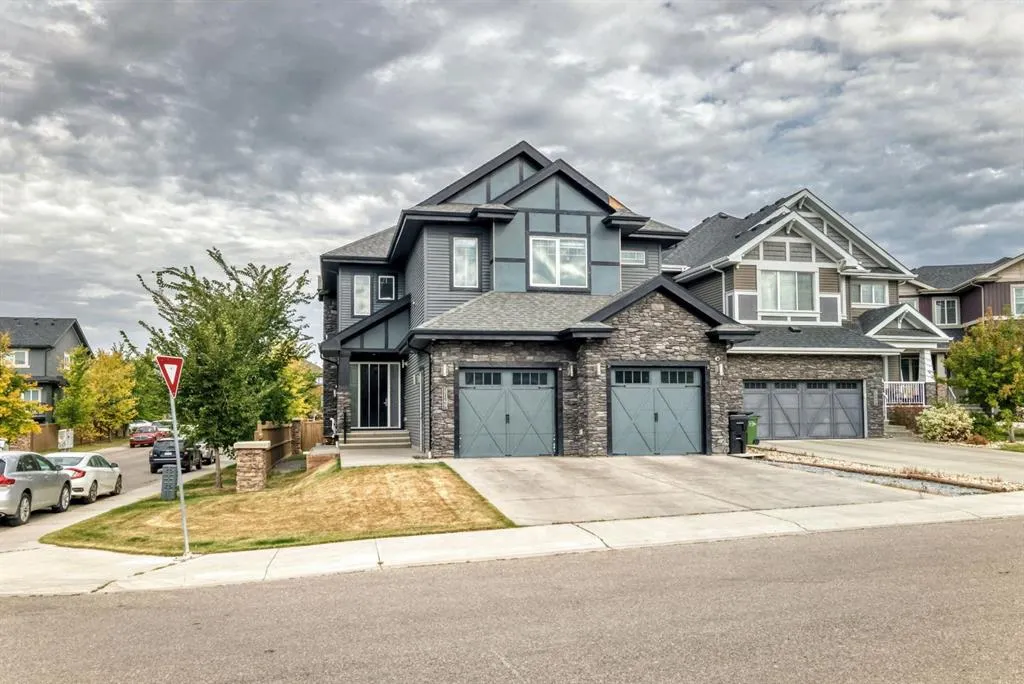 3149 winspear Crescent SW