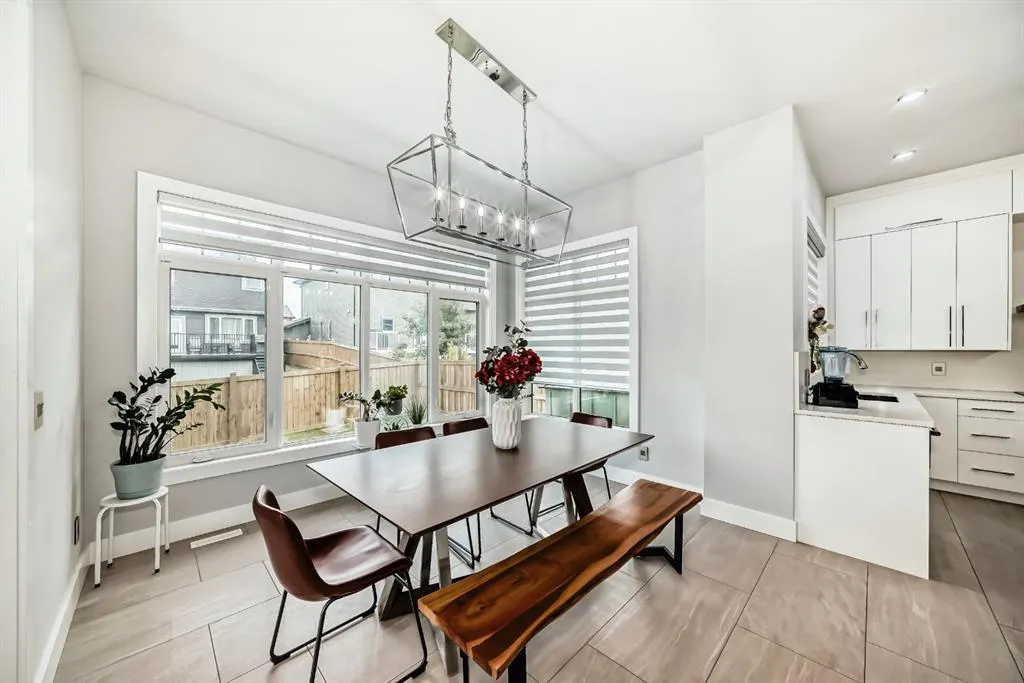 3149 winspear Crescent SW