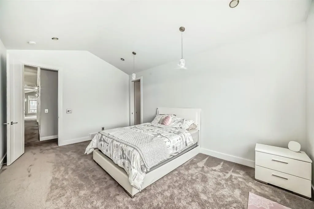 3149 winspear Crescent SW