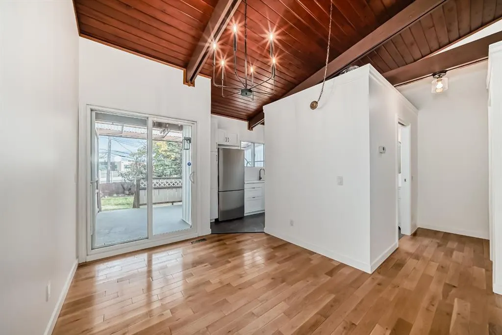 15A Arlington Bay SE