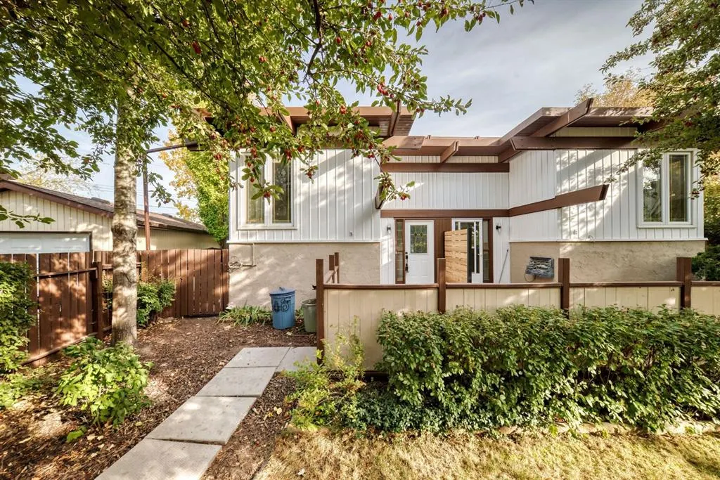 15A Arlington Bay SE