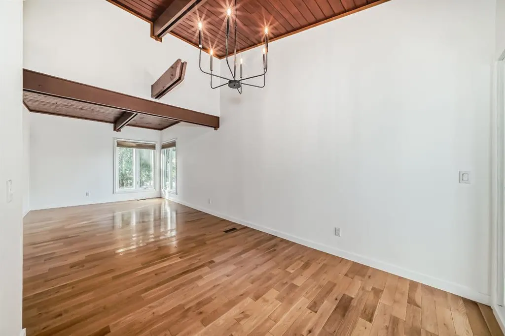 15A Arlington Bay SE