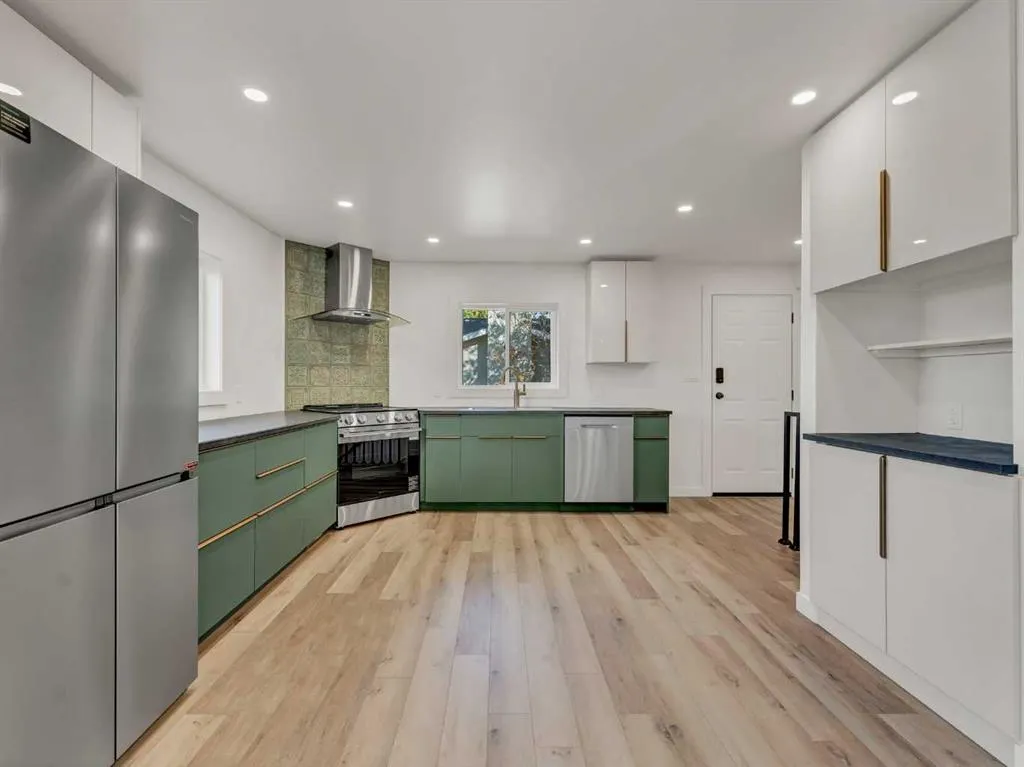333 1 Street SW