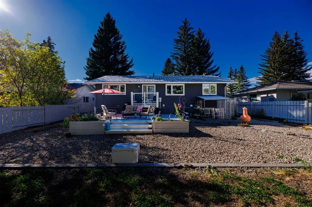 5016 Viceroy Drive NW