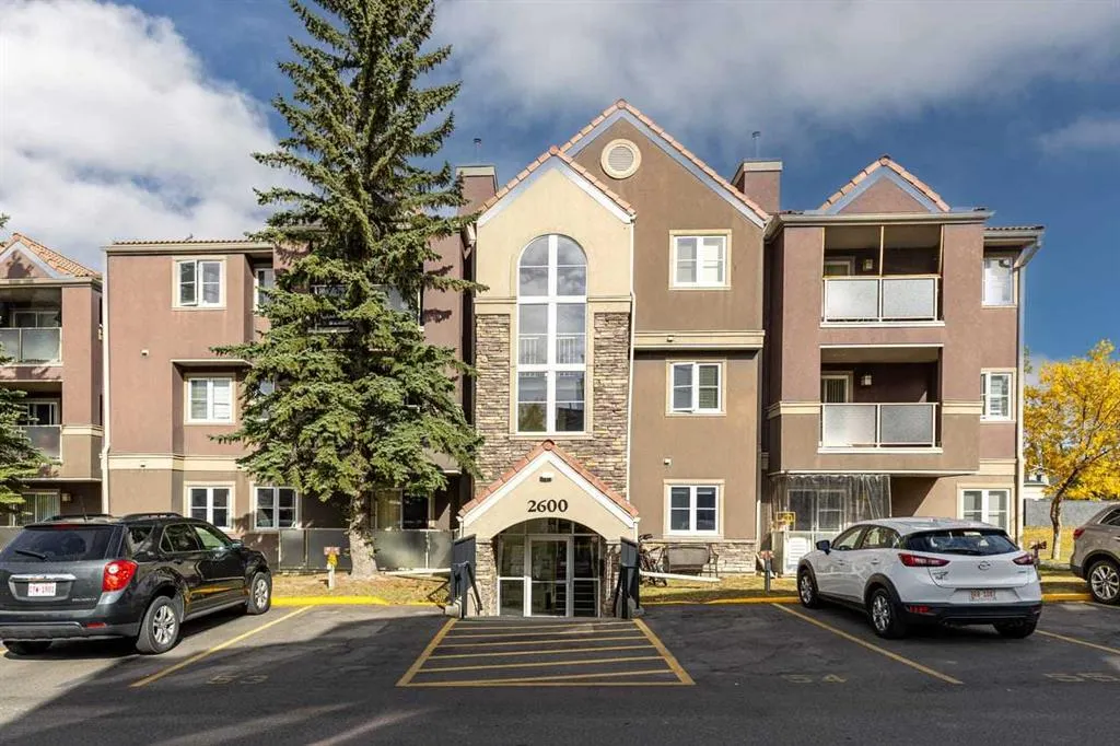 2611 Edenwold Heights NW, #11
