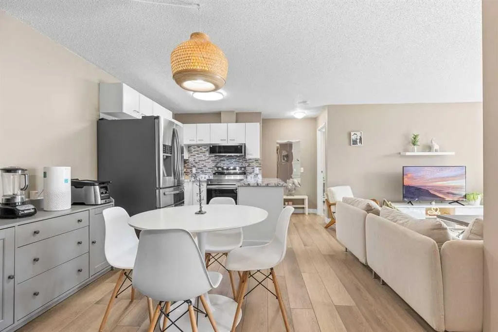 2611 Edenwold Heights NW, #11