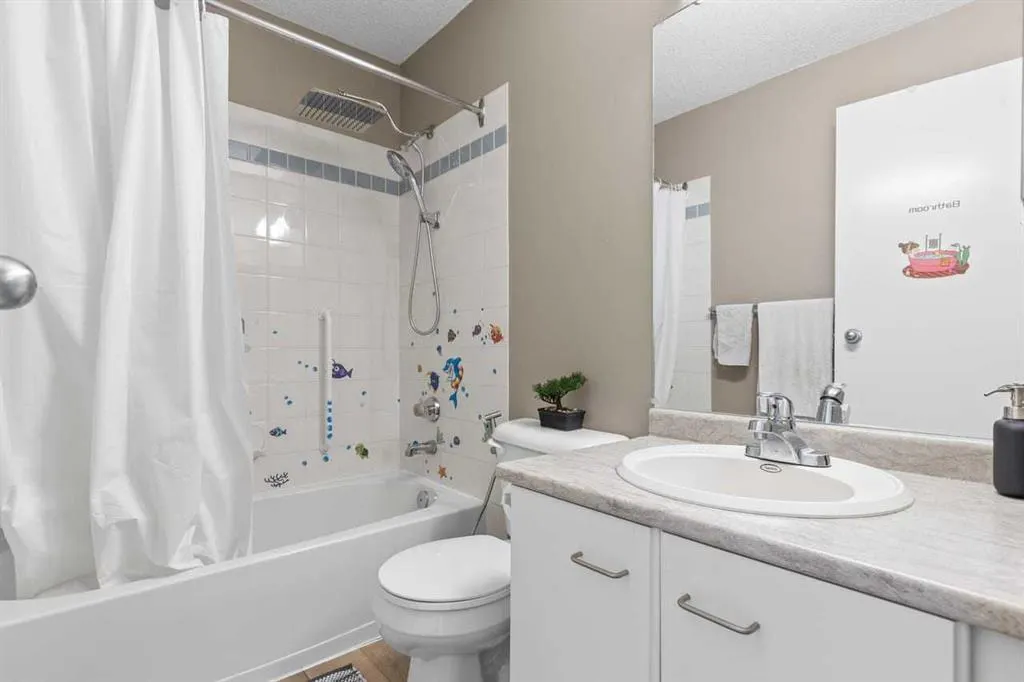 2611 Edenwold Heights NW, #11