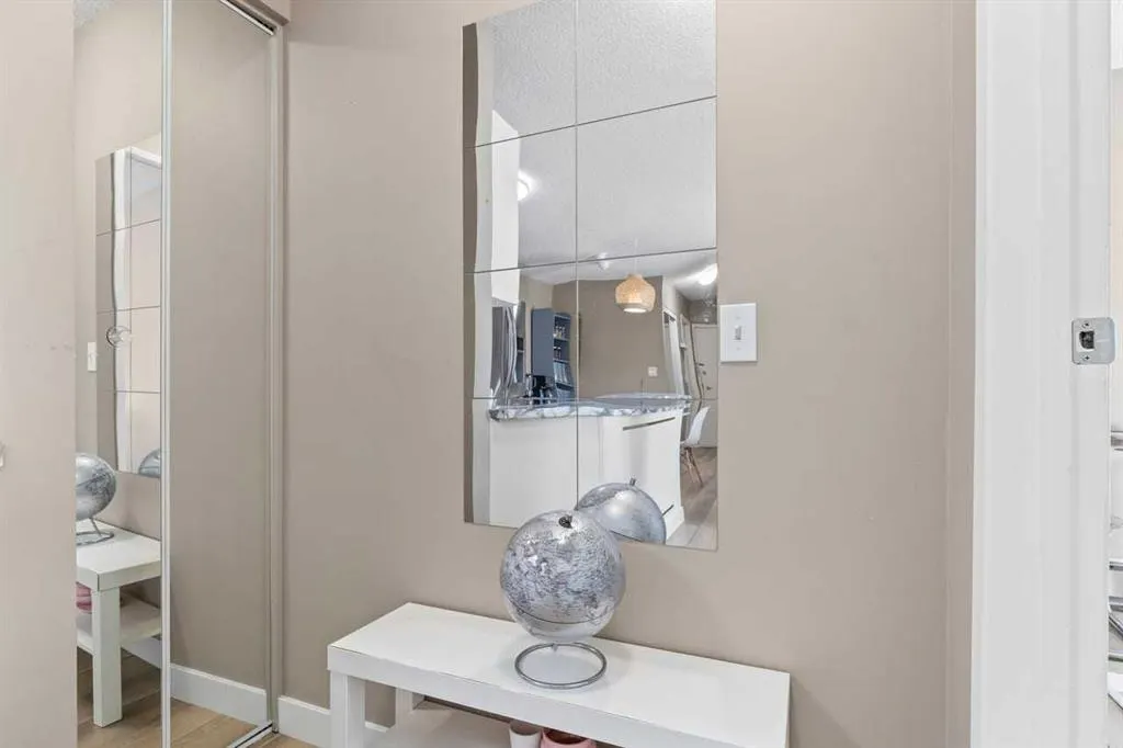 2611 Edenwold Heights NW, #11